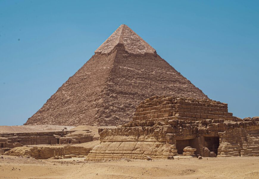 Egipt zimą: Jak zorganizować podróż na własną rękę?