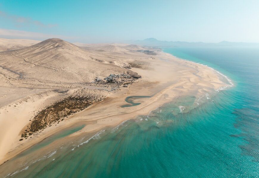 Fuerteventura zimą: Najlepsze plaże i sporty wodne