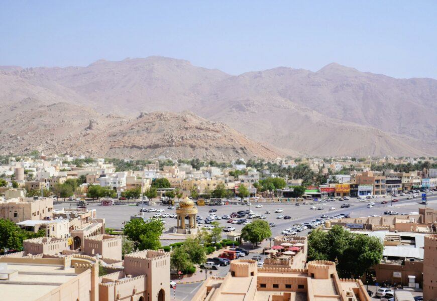 Maskat zimą: Odkryj piękno Omanu i jego przyjazną atmosferę