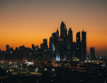 Pustynna przygoda w Dubaju: Safari i zachody słońca