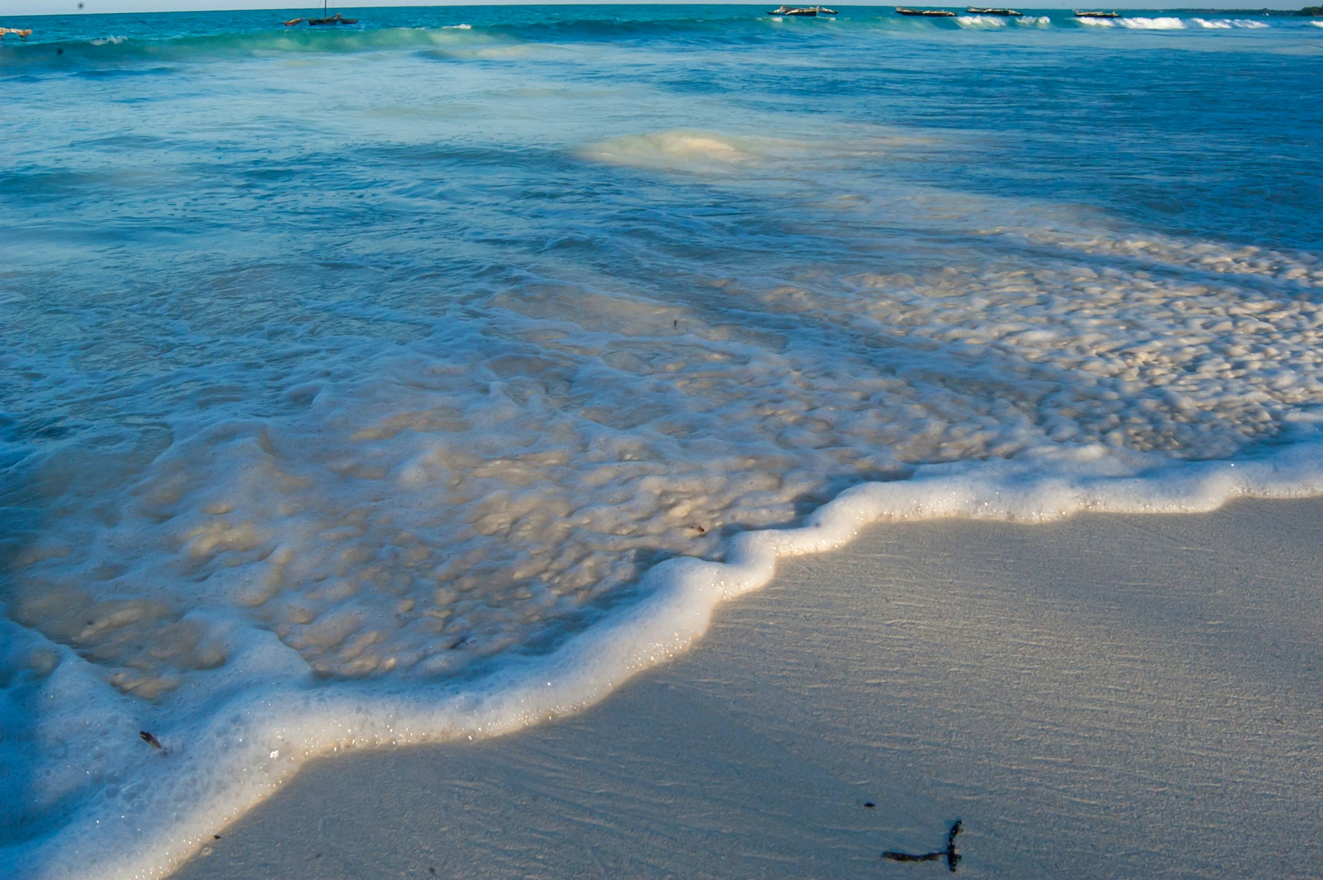 Zanzibar zimą – białe plaże, turkusowe morze i lokalna kultura